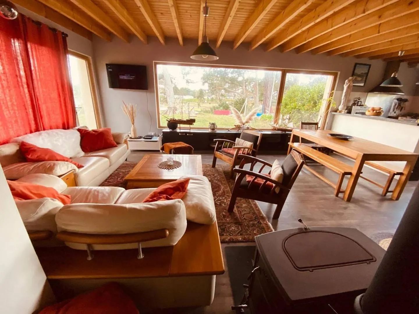 Villa Avec Wifi, Jardin, Sur L'Etang De Ploumanac'H A Perros-Guirec - Ref 406